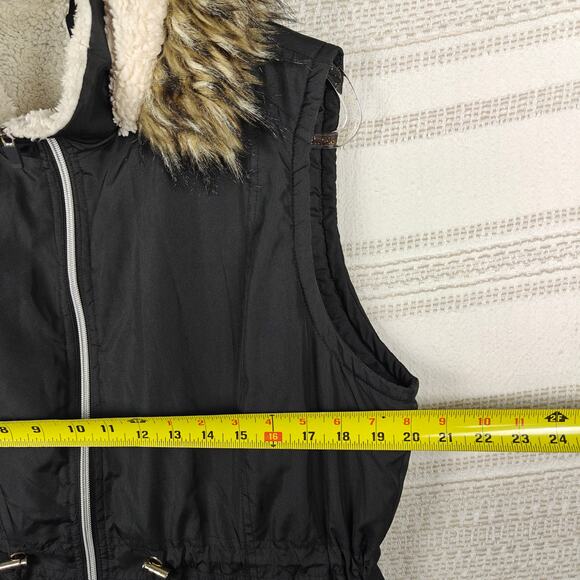 Athletic Collection Black Faux Fur Hooded Vest Size XL Lined - Picture 3 of 8